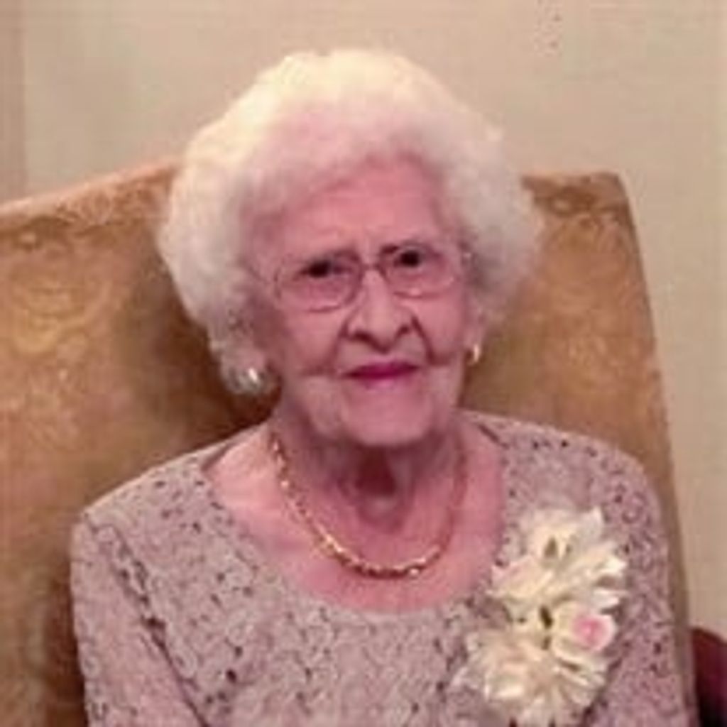 Mae Schurb Capdevielle
