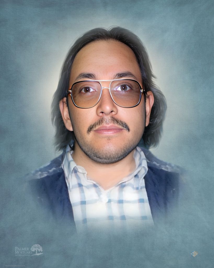 Robert "Tine" Leal