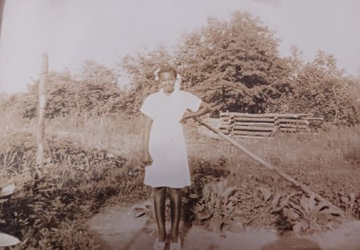 Lillie L. Harris photo gallery thumbnail 12 of 18