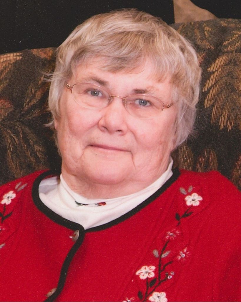 Elaine Joan Smolik Profile Photo