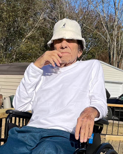 Dennis Cleo Hixson's obituary image