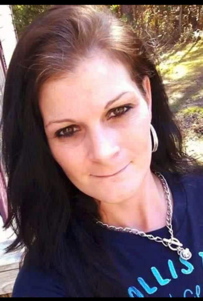 Danielle Michelle Spahos Profile Photo