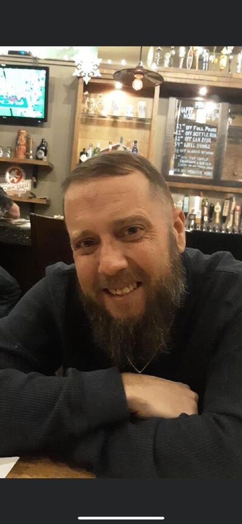 Jon Ashley Bassett Profile Photo