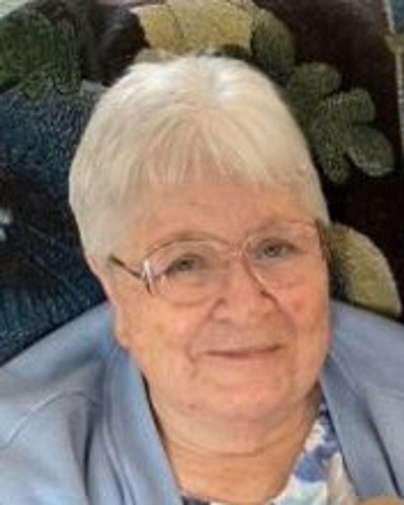 Darlene Yvonne Luhm