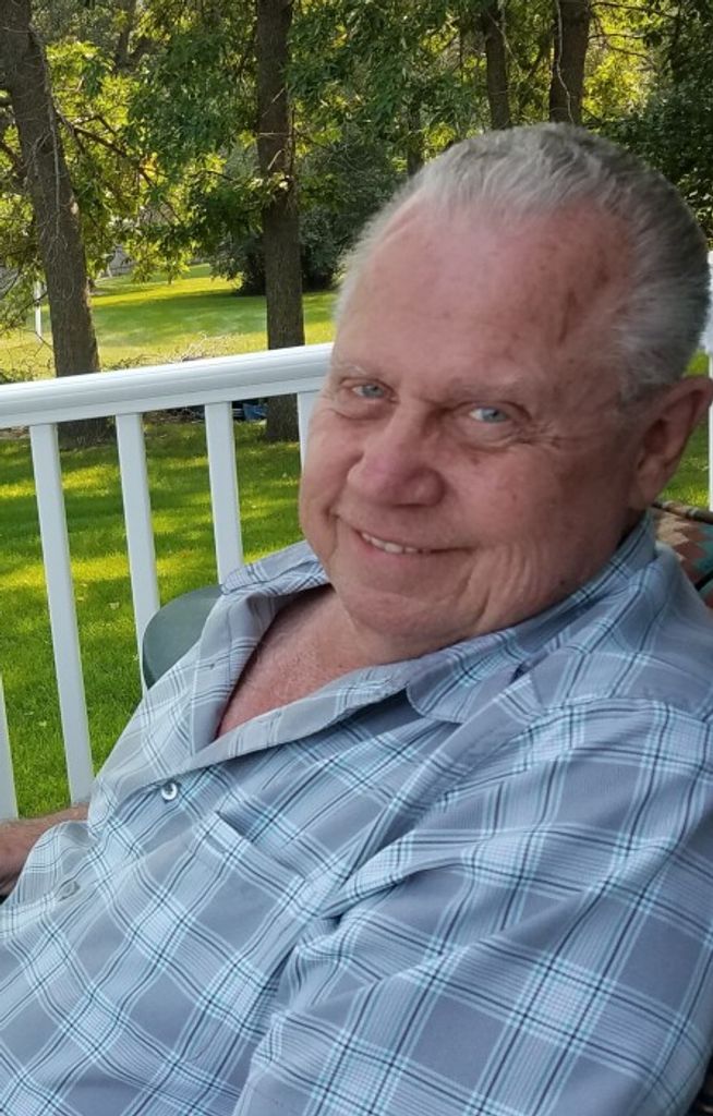 Robert "Bob" Lee