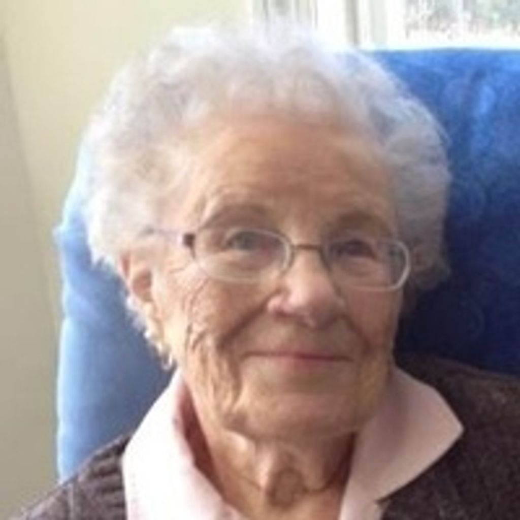 Esther Popiak