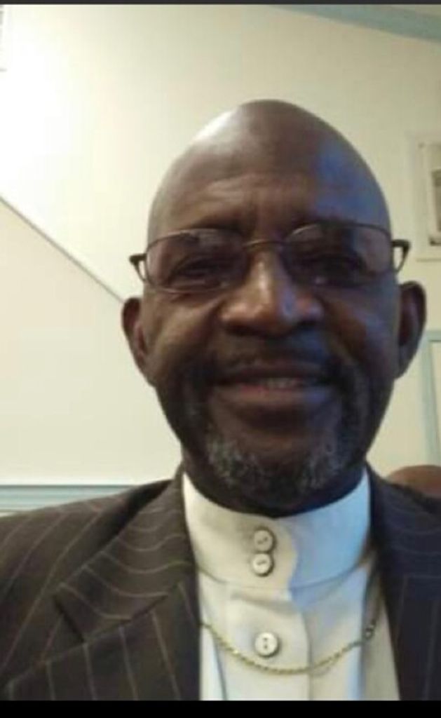 Mr. Willie Earl Johnson, Jr. Profile Photo