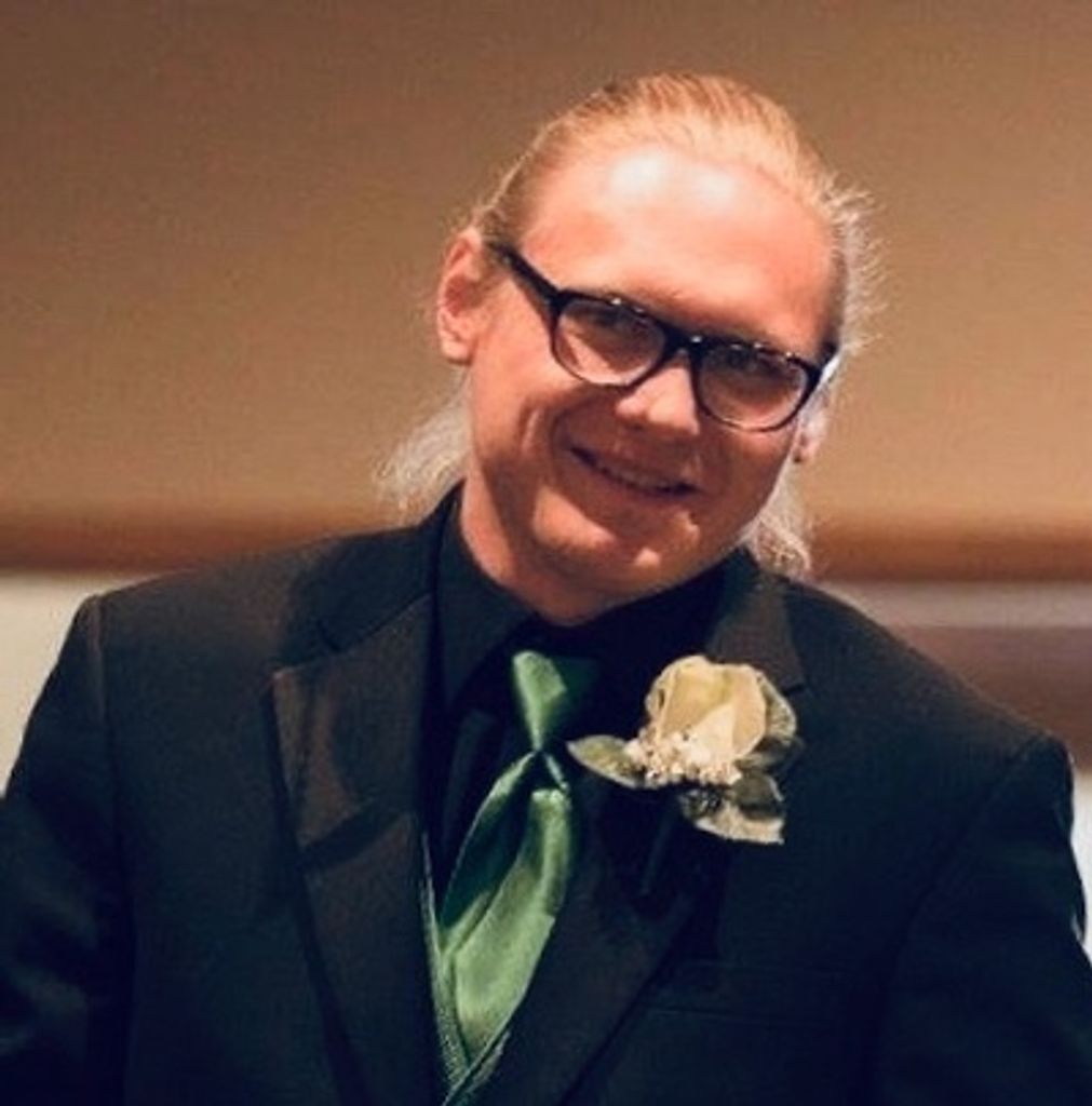 Alex R Neumann Profile Photo