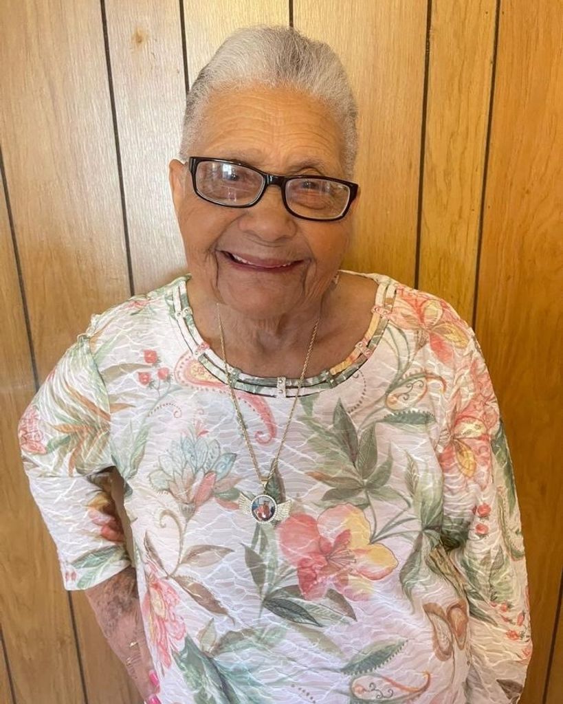 Maria Garcia de Santos Profile Photo