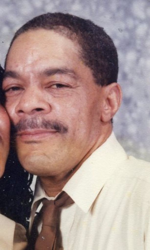 Ronald Thompson Profile Photo