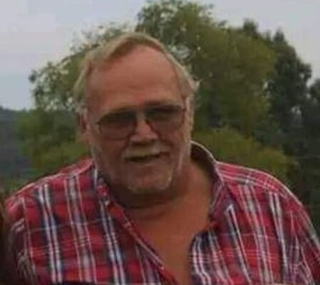 Stanley Thomas "Tom" Burns Profile Photo