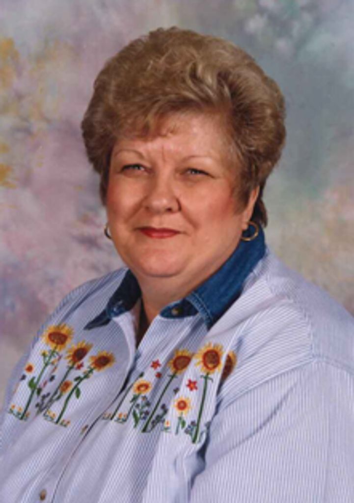 Elizabeth Devall Aucoin Profile Photo