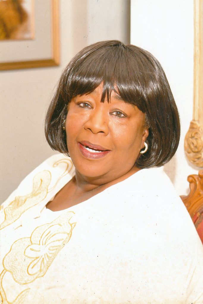 Dorothy Elaine Dolly