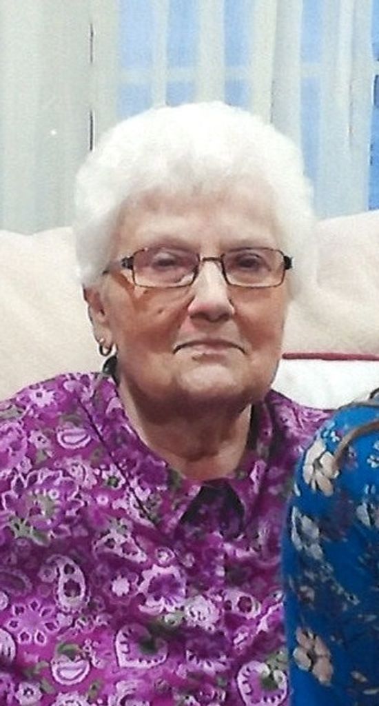 Nadine Norma Viall Profile Photo