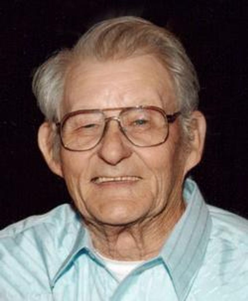 Arlen E Wolfe