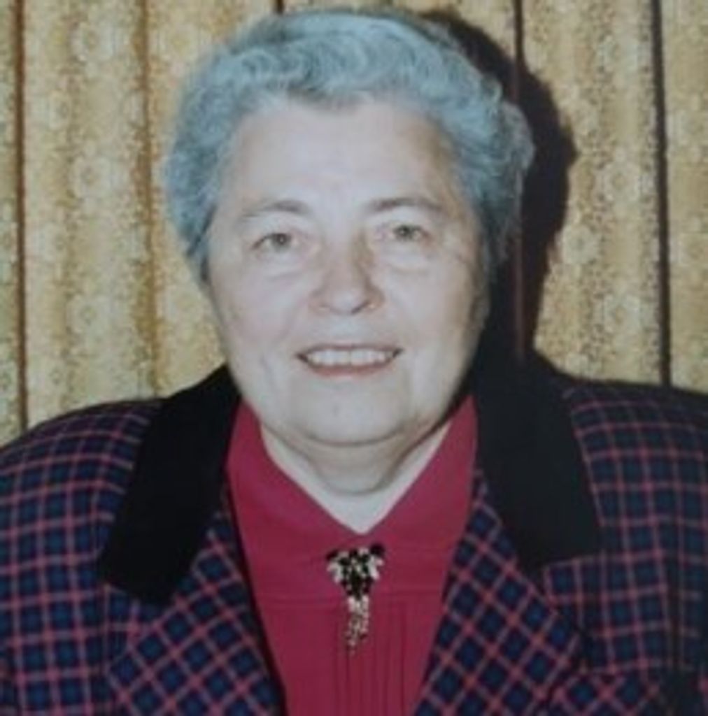 Adina Hoffmann Profile Photo