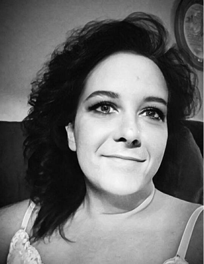 Lisa Marie Hutchinson Profile Photo