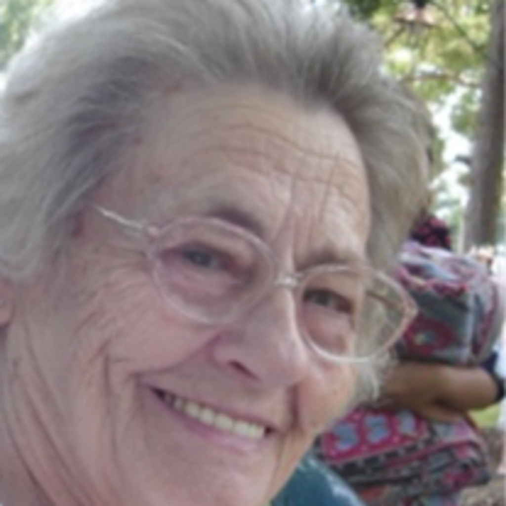 Osa Monetta White Ellison