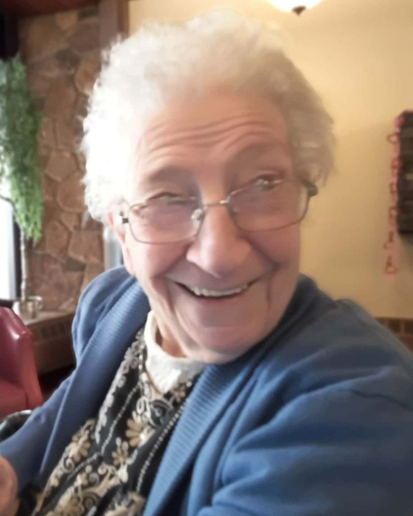 Elsie May Henry (née Chrest) Profile Photo