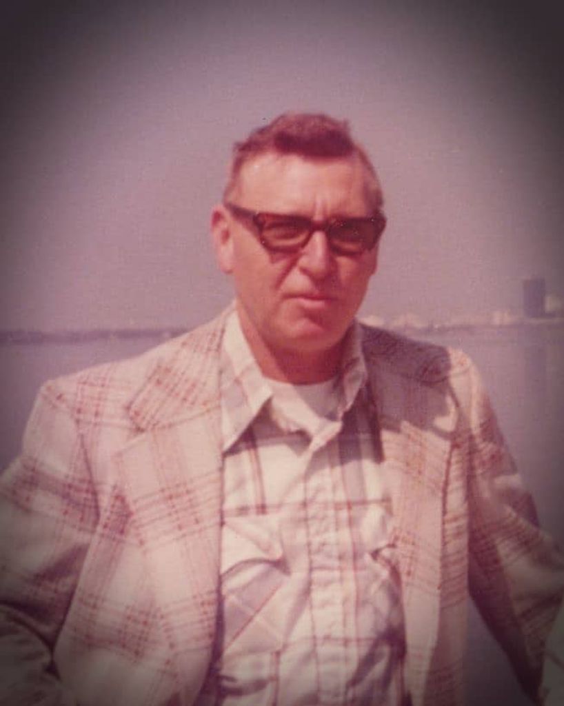 Lloyd Dewitt Profile Photo