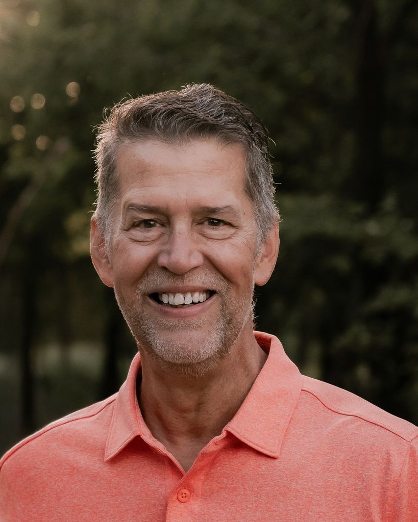 Kevin Clay Warren Profile Photo