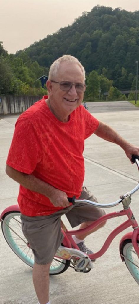 Hurst Gene Combs Profile Photo