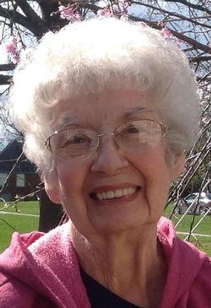 Evelyn Mae Uhrich
