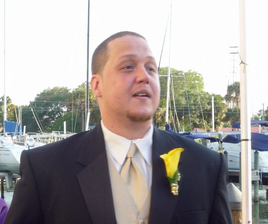 Daniel G Torres