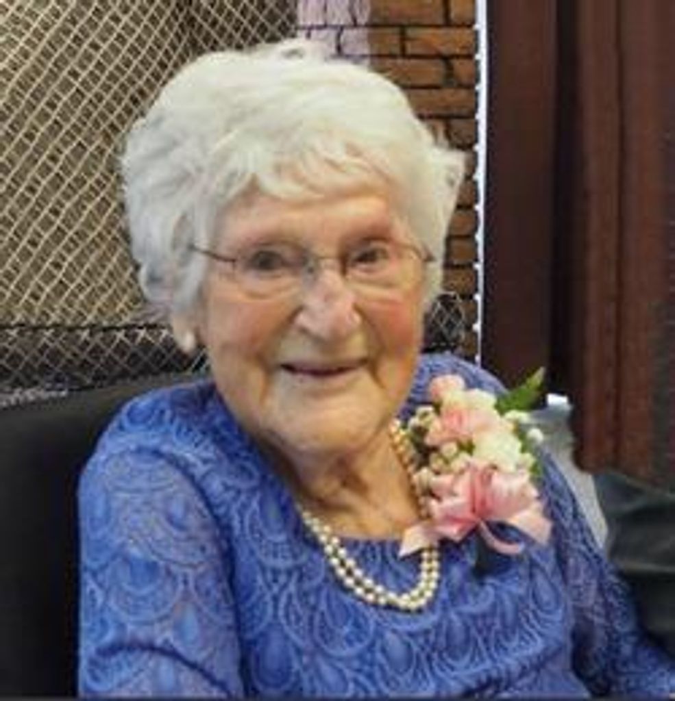Clara Burry Profile Photo