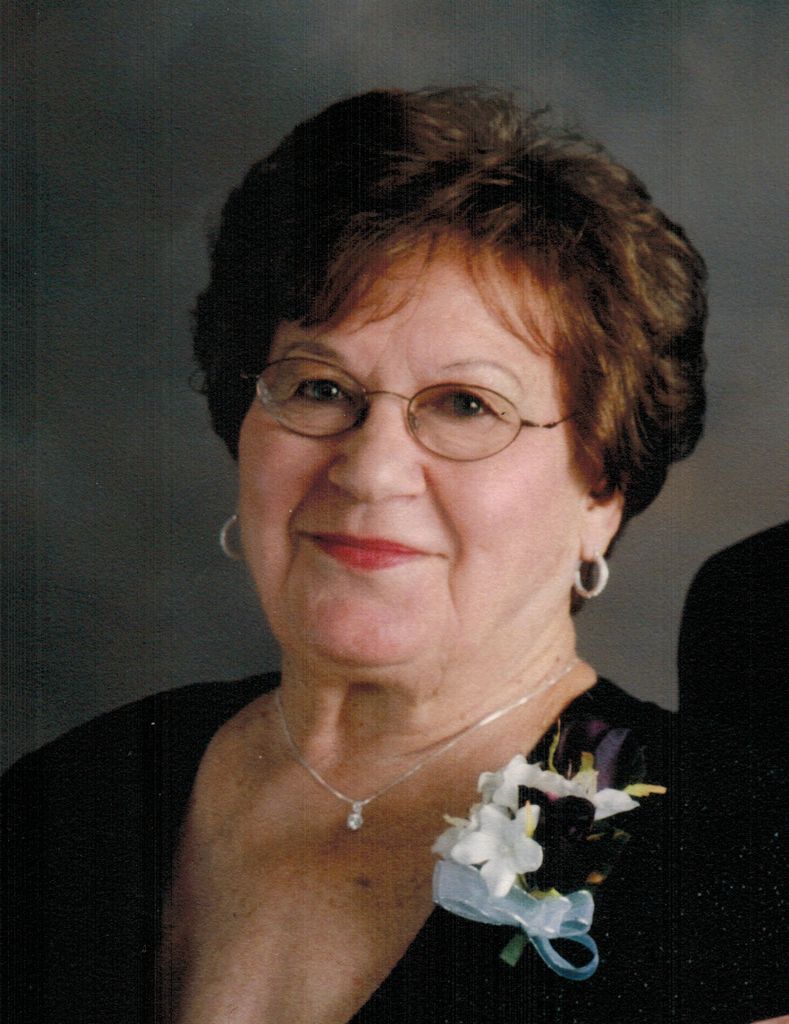 Lorraine Nowinski Profile Photo