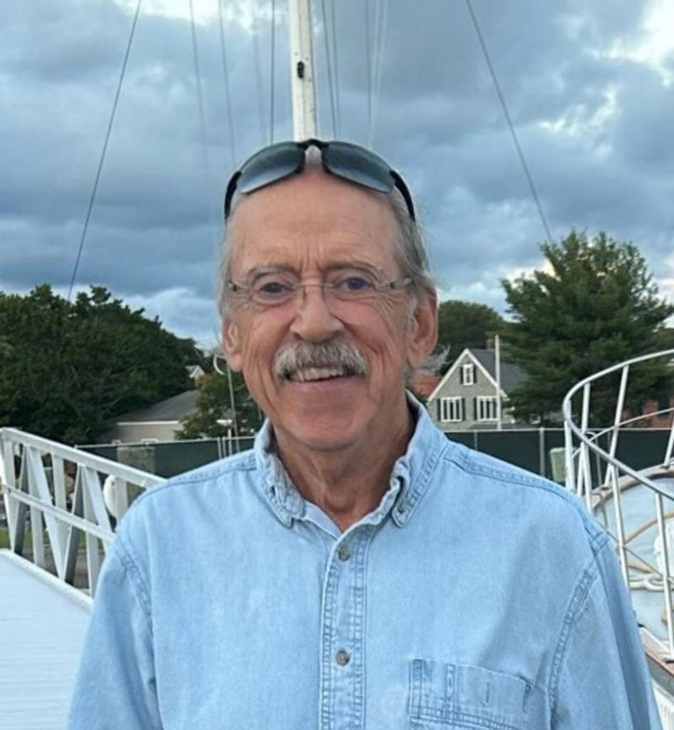 Roger L. Coutu, Jr. Profile Photo