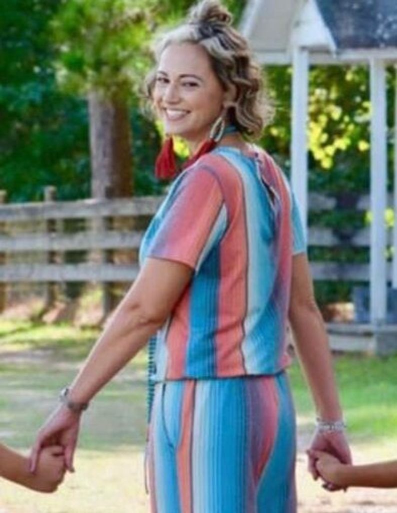 Holly Lane (Duncan)  Vines Profile Photo