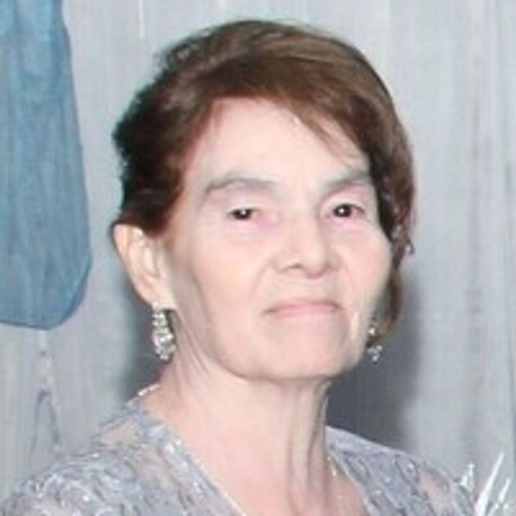 Carmen M Tapia
