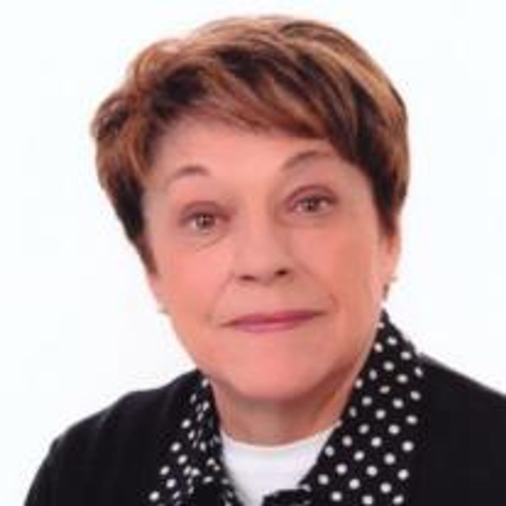 Edwina "Winnie" Leigh Stadter