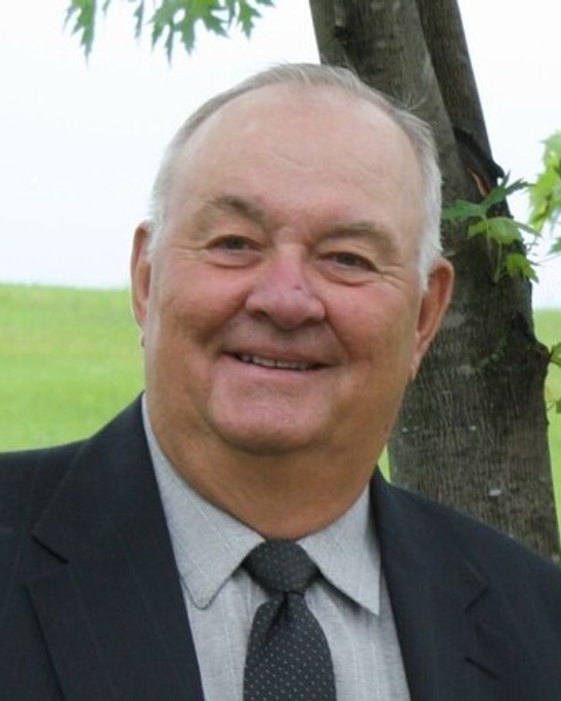 Lester J Shruck