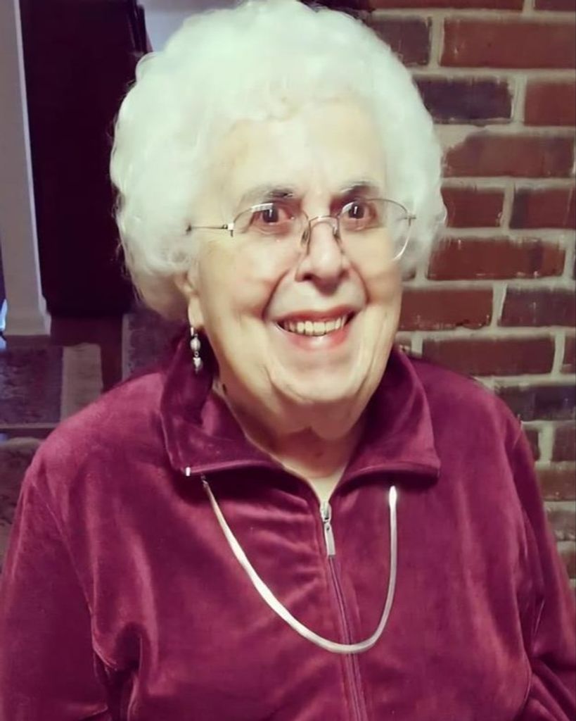 Susie Stringer Cheek Profile Photo