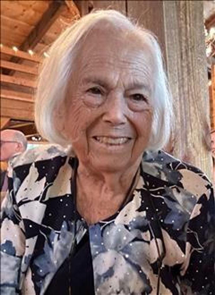 Suzanne Joseph Stephens Profile Photo