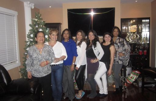 Rosa  Torres photo gallery thumbnail 5 of 20