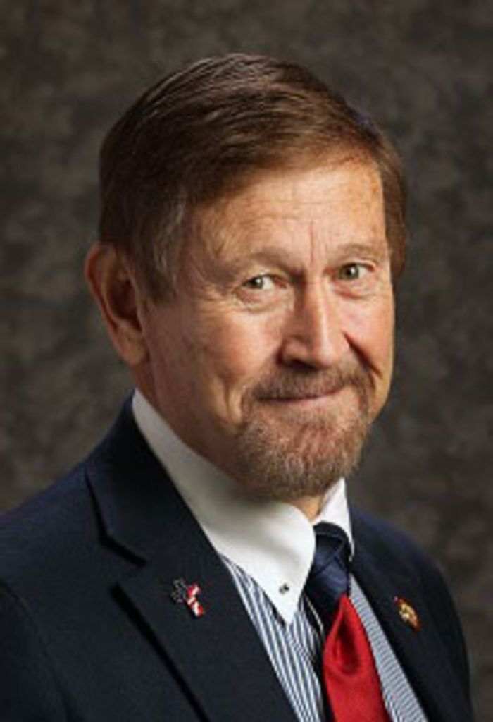 Bud Estes Profile Photo