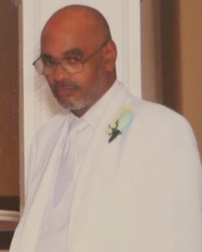 Robert E. Moore's obituary image