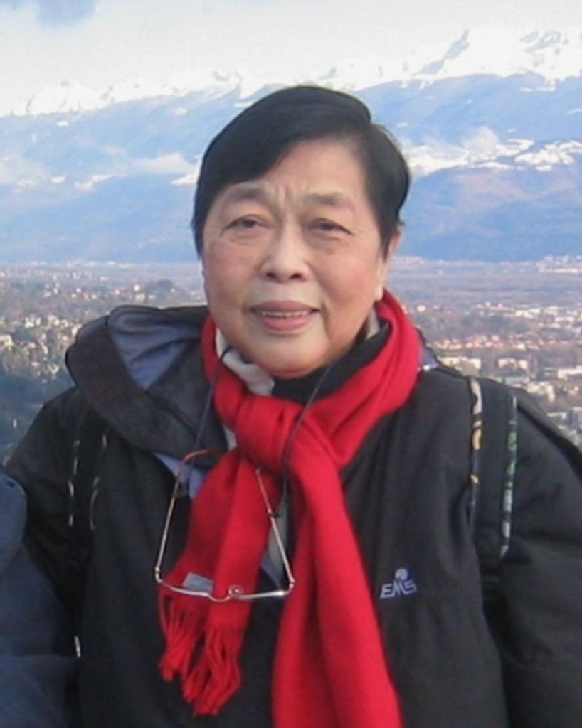 Roslyn Dorothy Lau