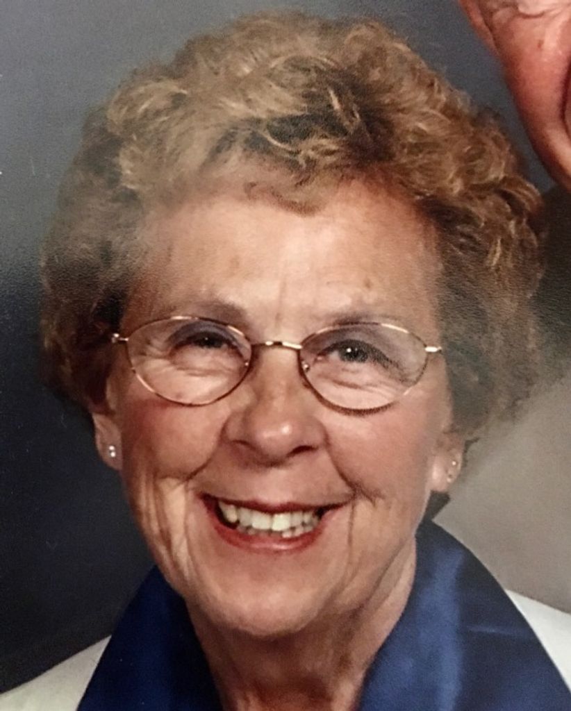Lorraine DeRoche
