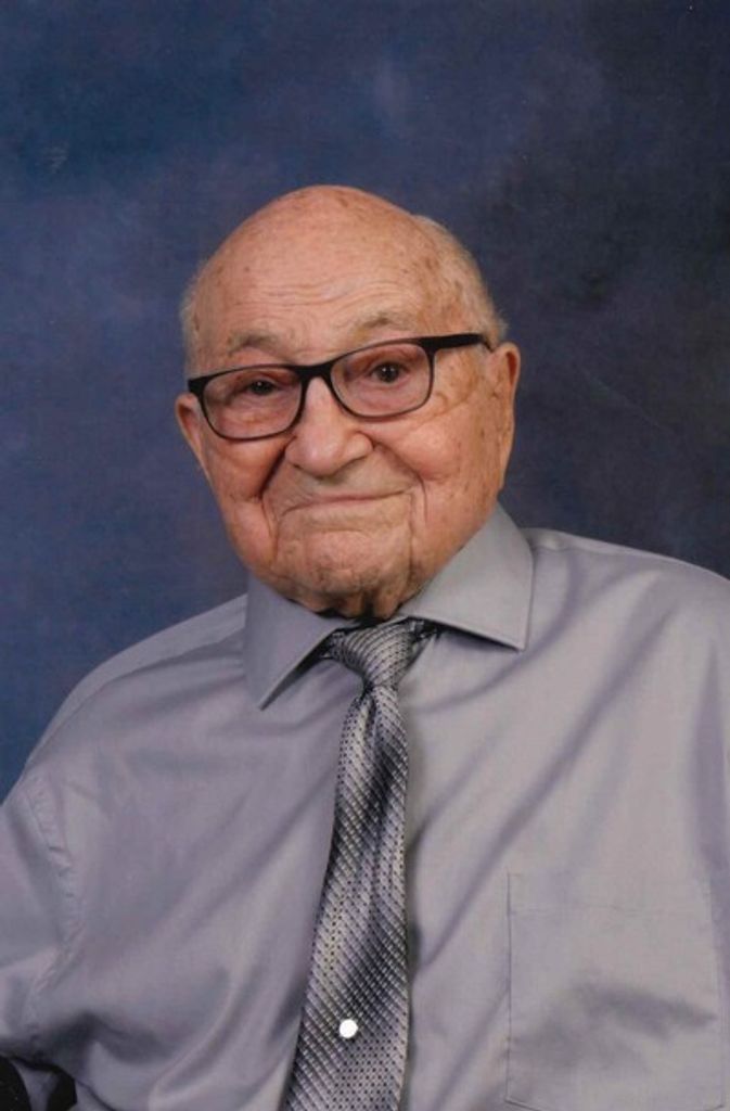 Dominic Leo Papania Profile Photo