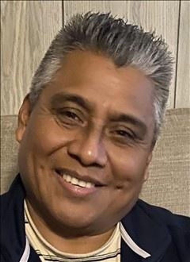 Refugio Benitez Aparicio Profile Photo