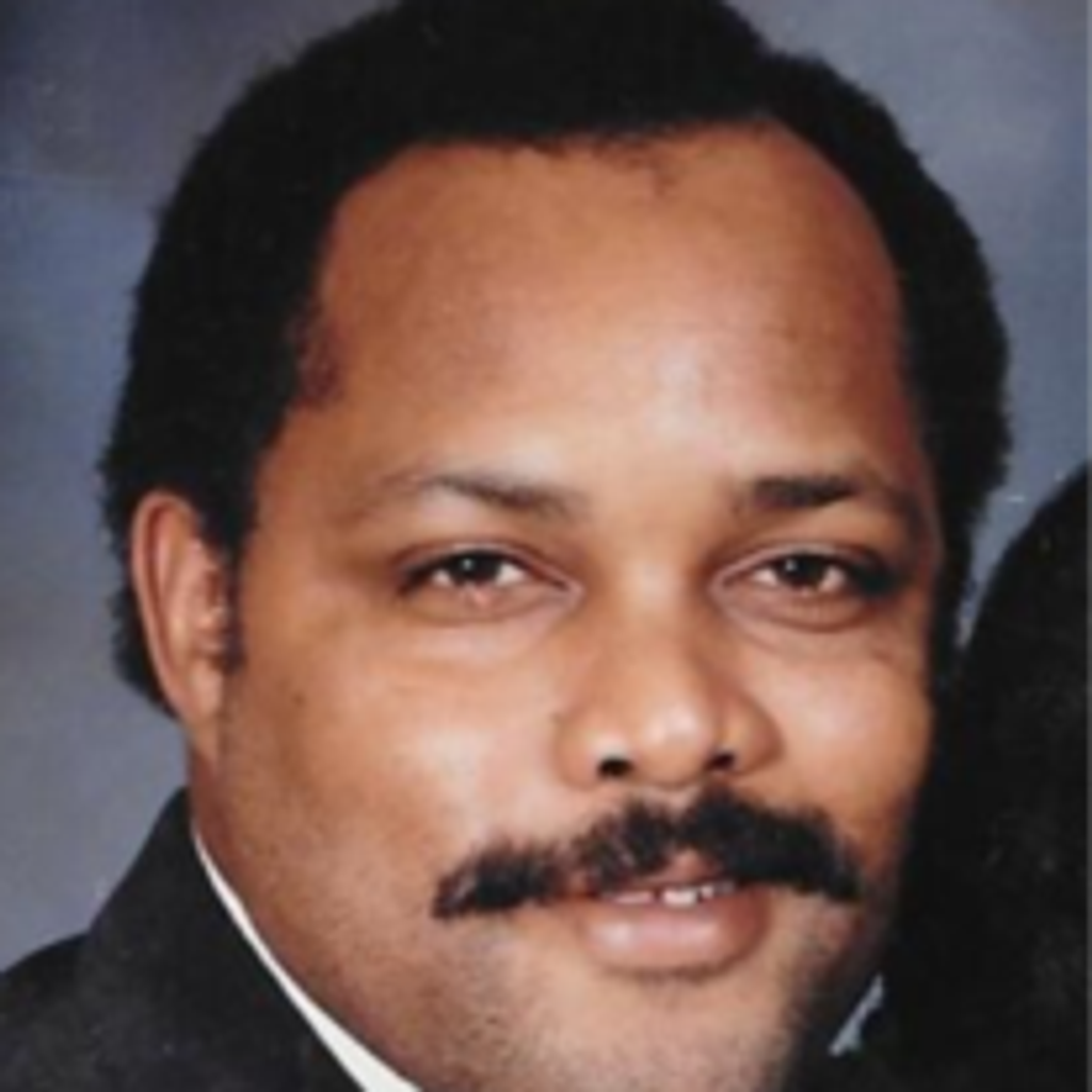 Robert Lee Benson Profile Photo