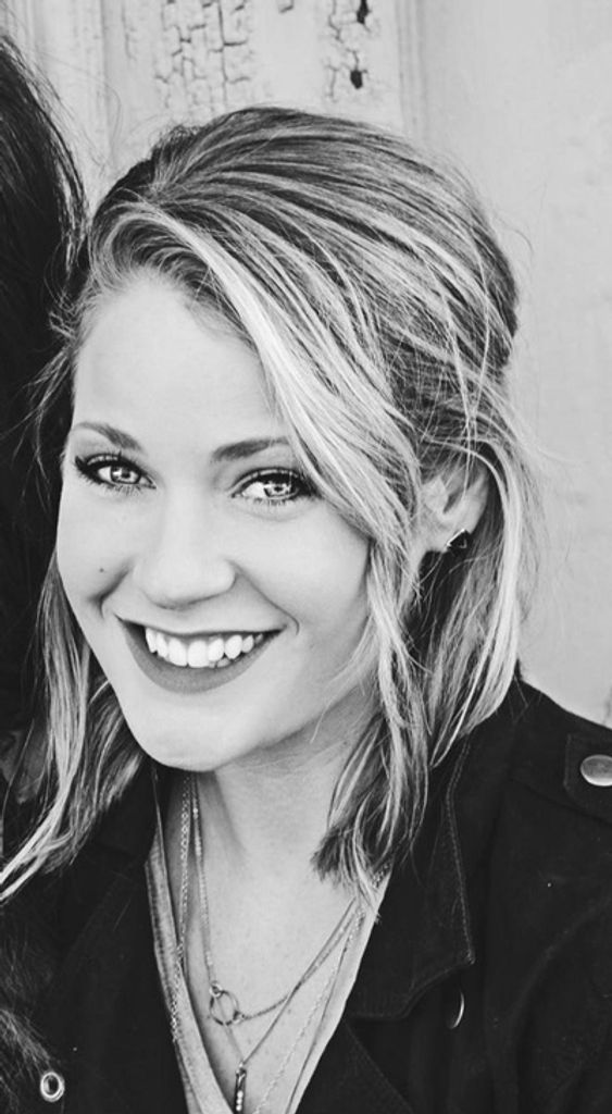 Ashton Alayne Eakin Profile Photo