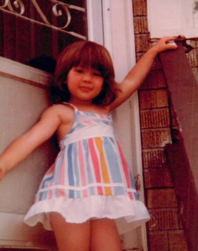 Jeni photo gallery thumbnail 4 of 185