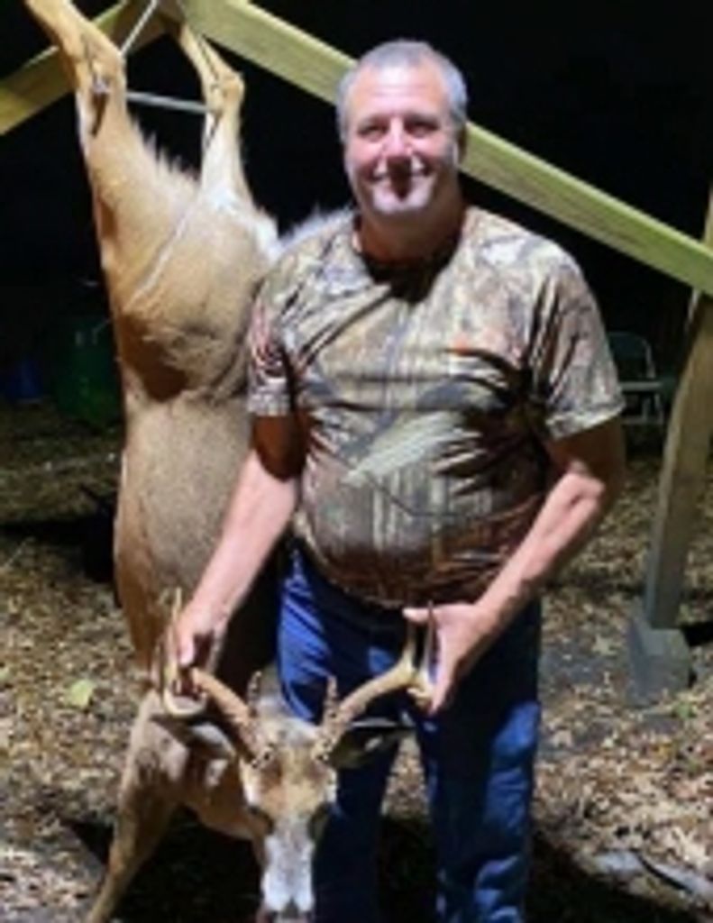 Mr. Robert Lee  Davis Jr.