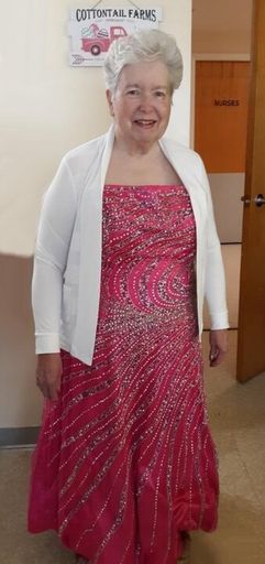 Roberta Seavey photo gallery thumbnail 58 of 61