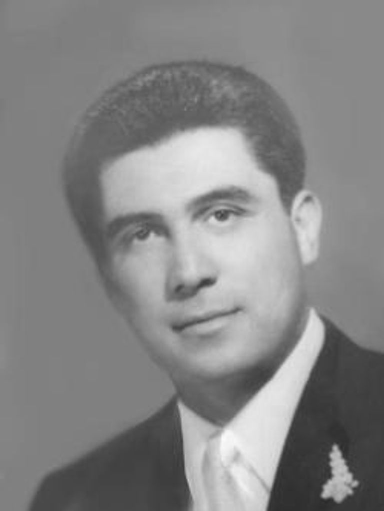 Roberto F. Salinas "Bob"